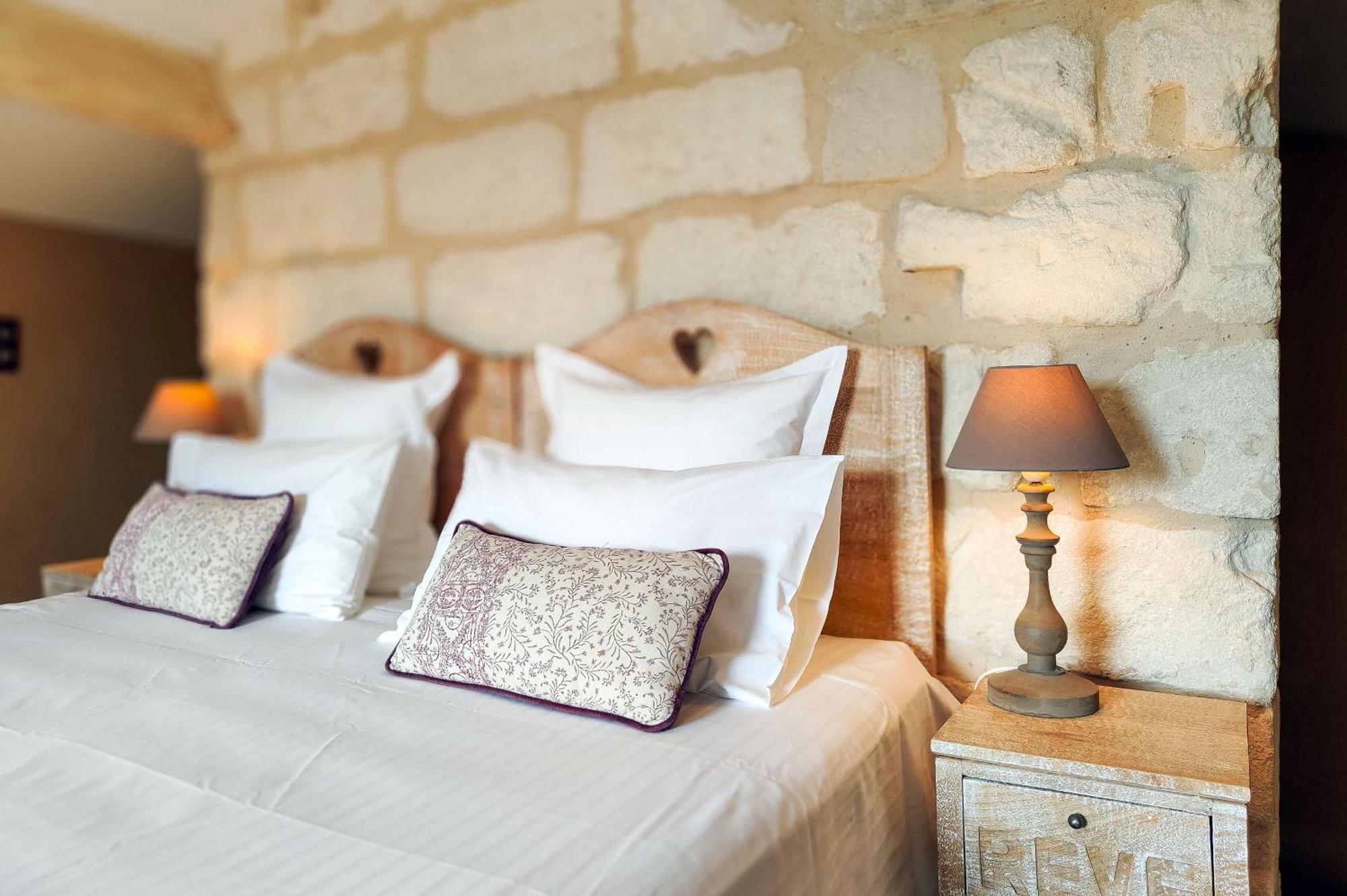 La Belle Vie Hotel Saint-Hilaire-dʼOzilhan Esterno foto