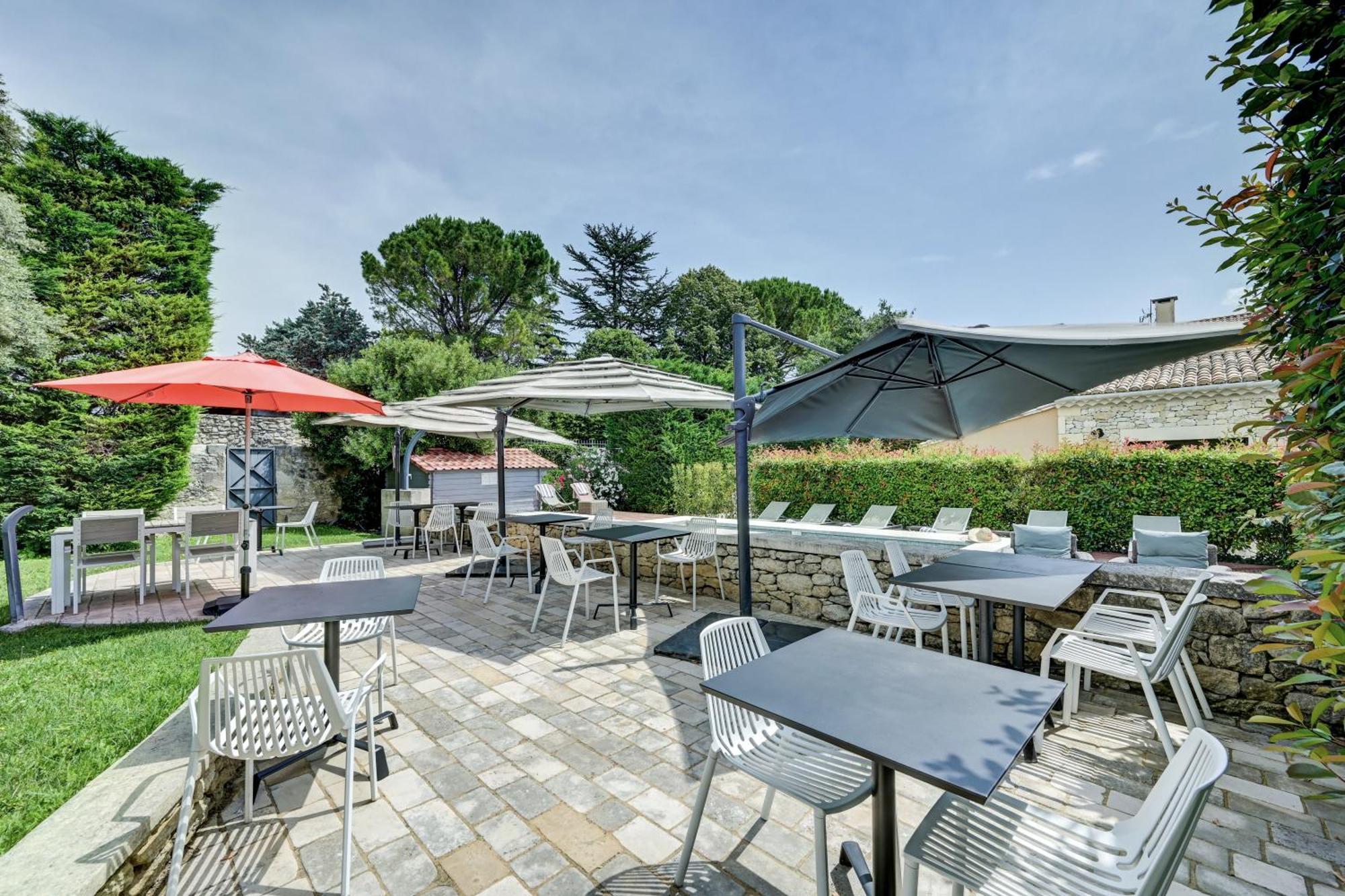 La Belle Vie Hotel Saint-Hilaire-dʼOzilhan Esterno foto
