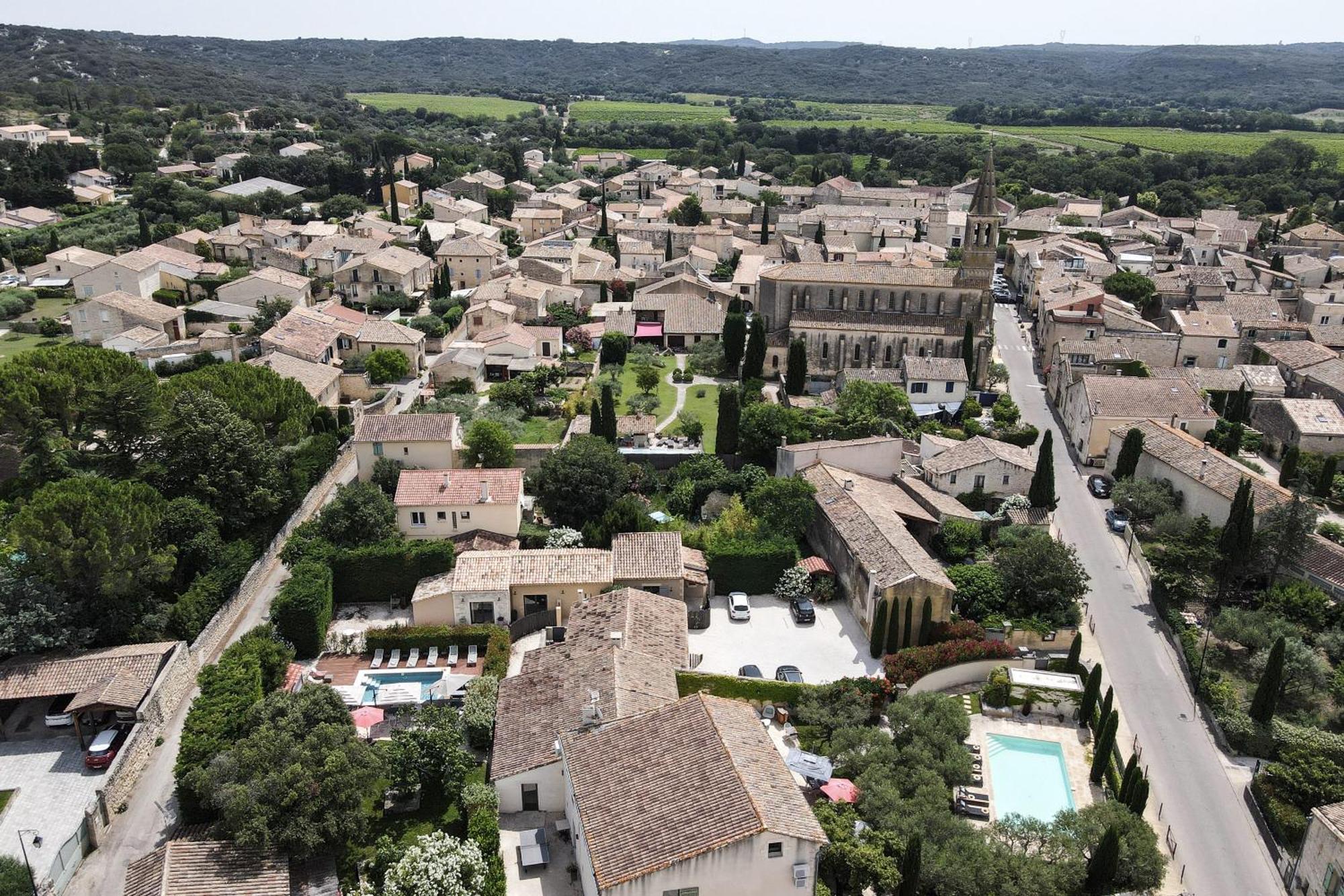 La Belle Vie Hotel Saint-Hilaire-dʼOzilhan Esterno foto