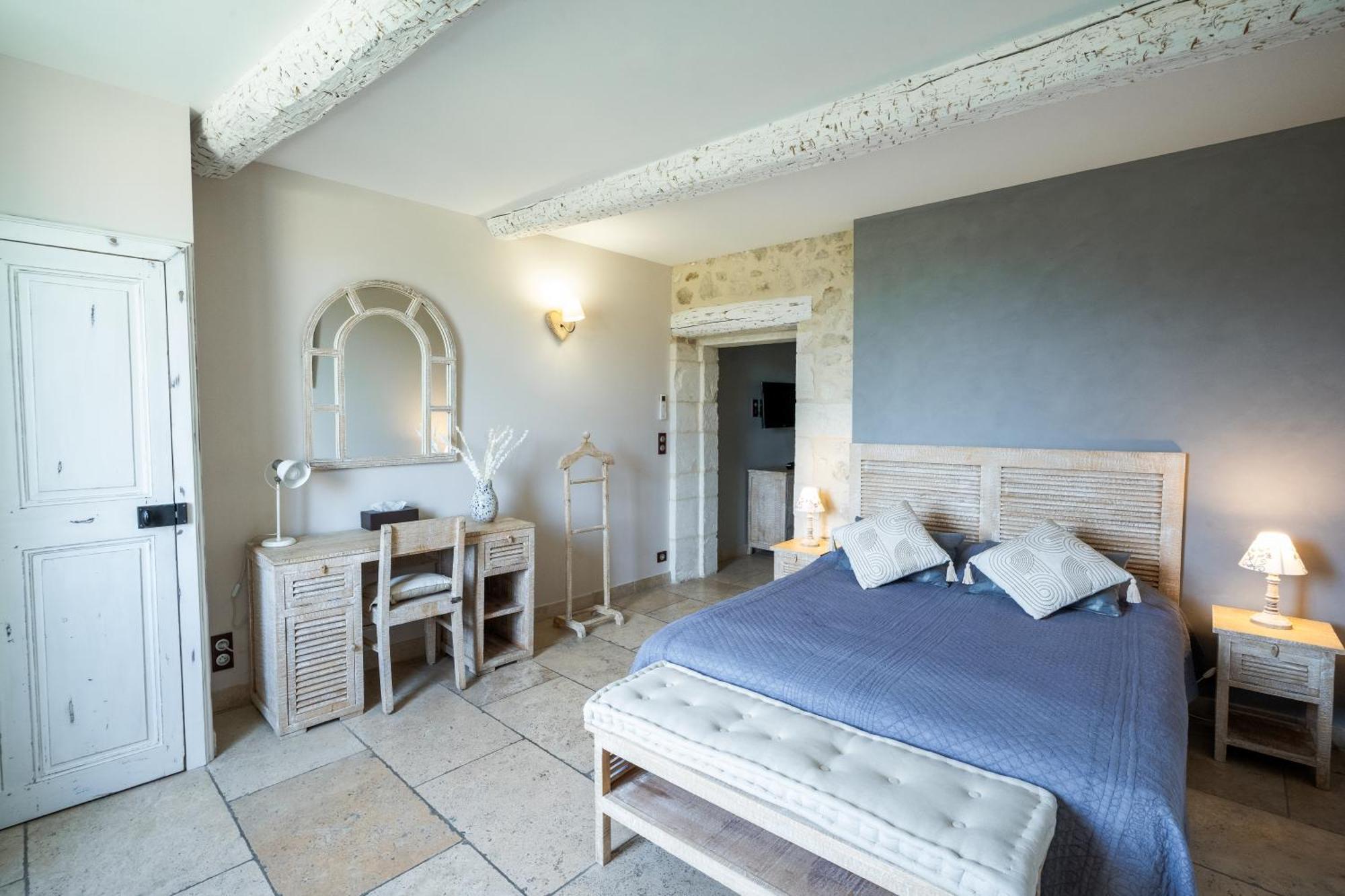 La Belle Vie Hotel Saint-Hilaire-dʼOzilhan Esterno foto